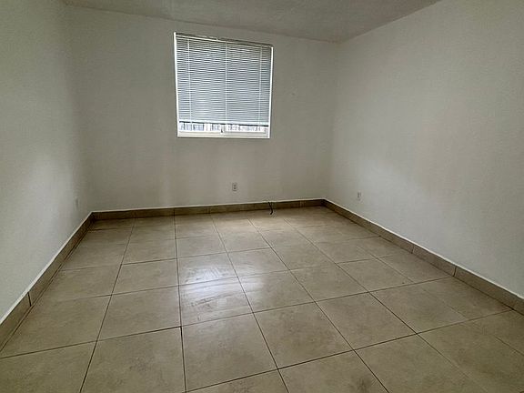 3rd image of 768 NW 32nd St APT 1