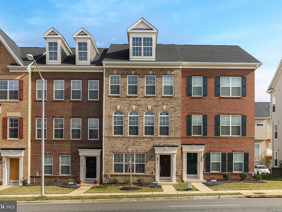 1st image of 3011 Saint Josephs Dr