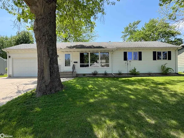 516 N Best St, Forest City, IA 50436