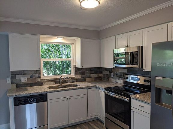 5th image of 8470 Vendome Blvd N #5