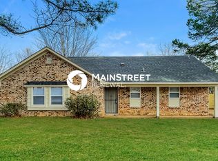 4290 Park Forest Dr, Memphis, TN 38141
