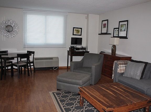 2nd image of 100 Manhattan Ave APT 806