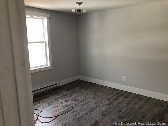 4th image of 338 Middlesex Rd