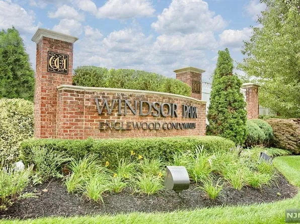 2212 Windsor Park Ct Unit 212, Englewood, NJ 07631