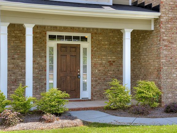 4th image of 2074 Wythe Dr