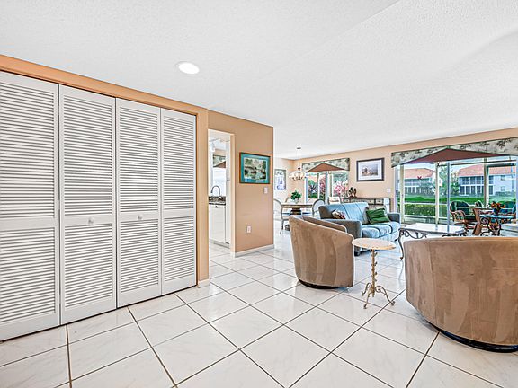 5th image of 7354 Lake Meadow Way #101