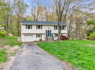 7 Overhill Rd, Budd Lake, NJ 07828