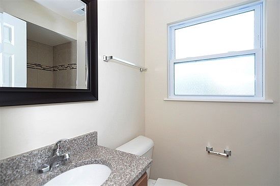 3rd image of 225 Shabbona Dr