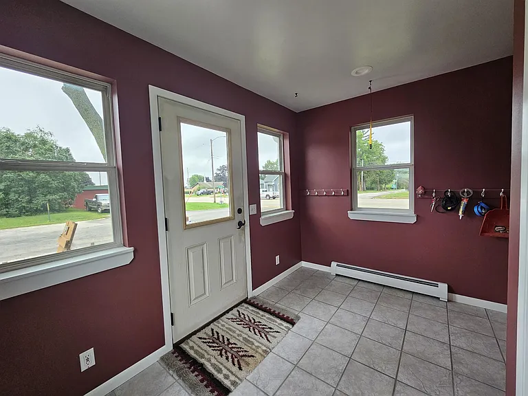 3154 N Hancock St — Photo 2