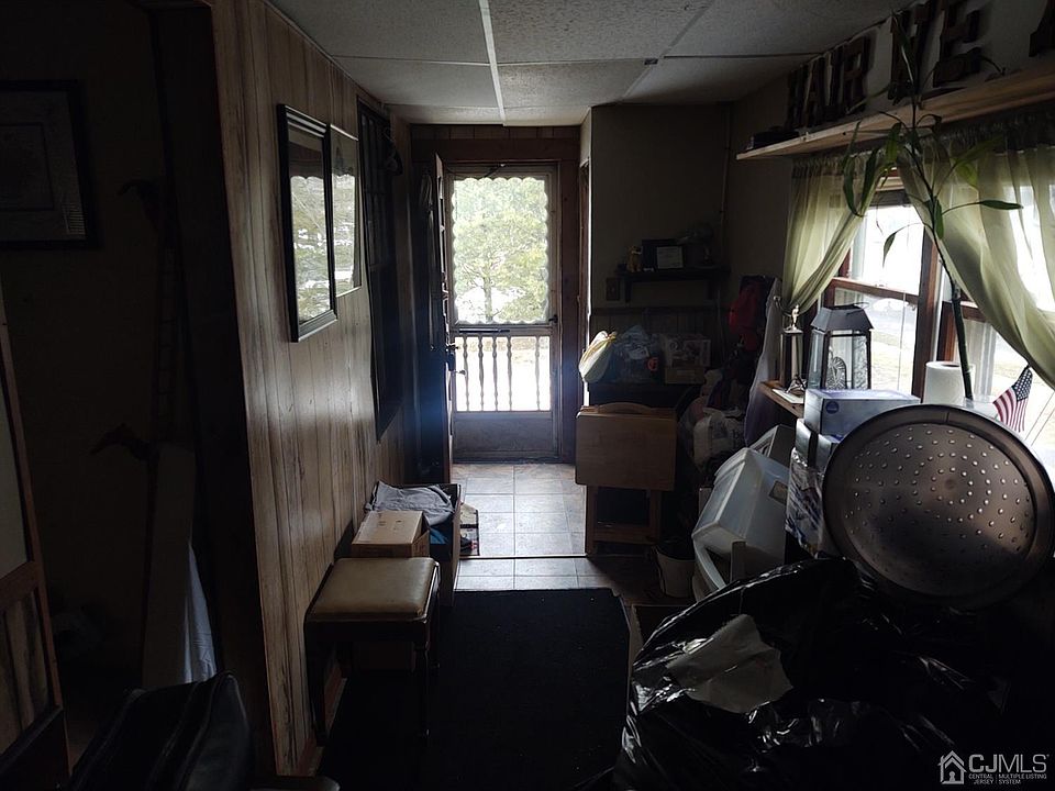 2nd image of 36 Wayne Ave