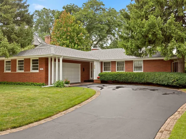 2807 Orchard Ln, Wilmette, IL 60091