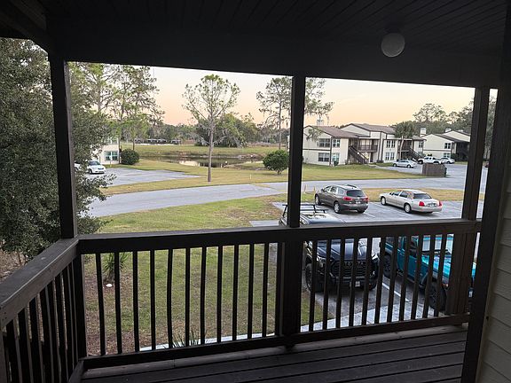 5th image of 18203 Sandalwood Dr #203