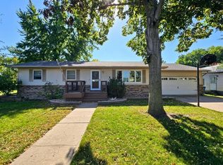 309 Iverson St, Gayville, SD 57031