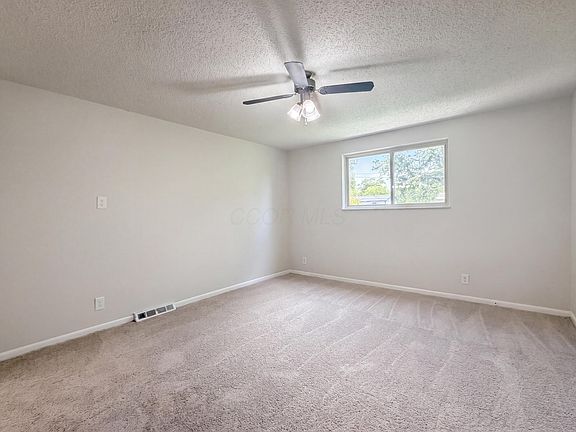 4th image of 712 Fleetrun Ave