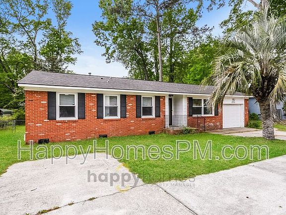 2nd image of 2373 Otranto Rd
