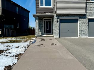 23 Stokes Dr, Carleton Place, ON K7C0J6