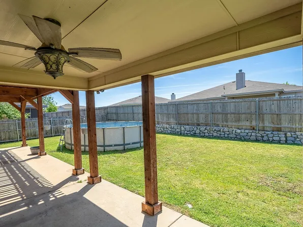 1232 Aztec Trl, Krum, TX 76249