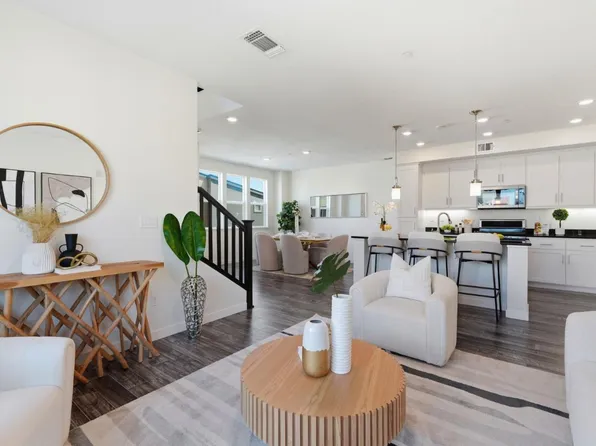 1985 Mahuron Cir, San Jose, CA 95133