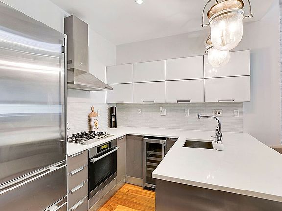 5th image of 148 E 19th St APT 3A