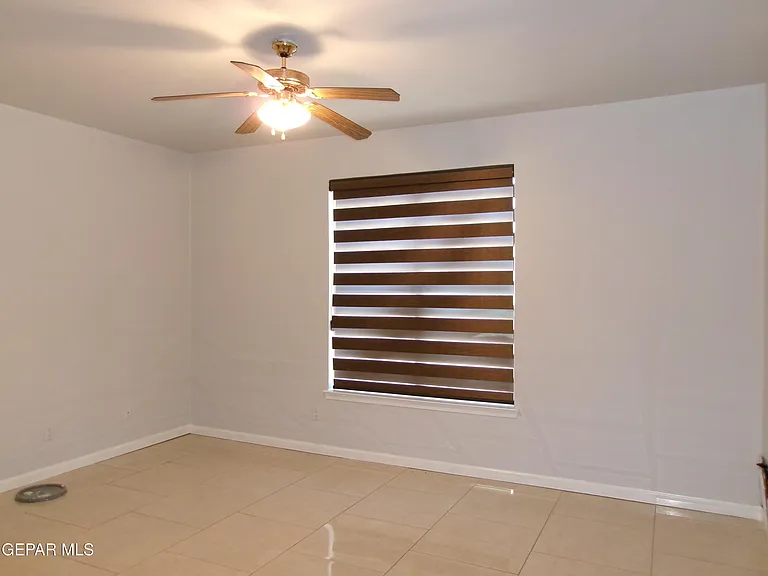 304 Alex Nicholas Ct — Photo 13