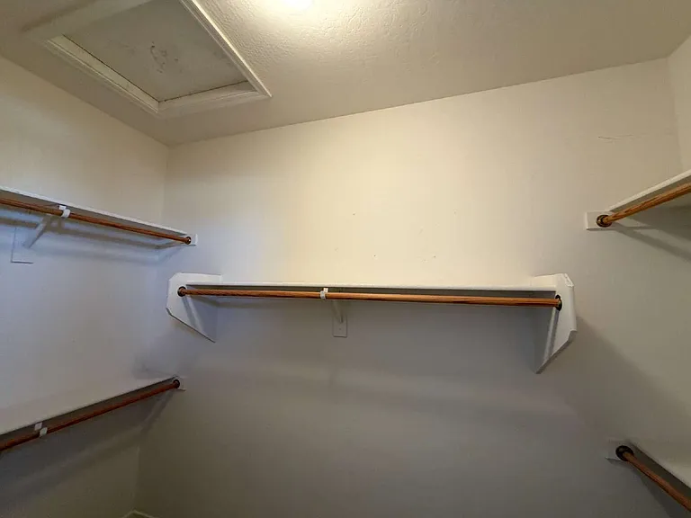 5621 E Adrian Ave — Photo 32