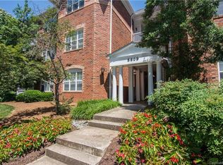 5609 Fairview Rd APT 11, Charlotte, NC 28209