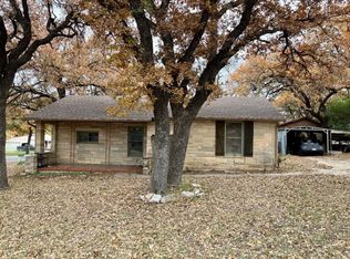 312 Walnut Ave, Azle, TX 76020