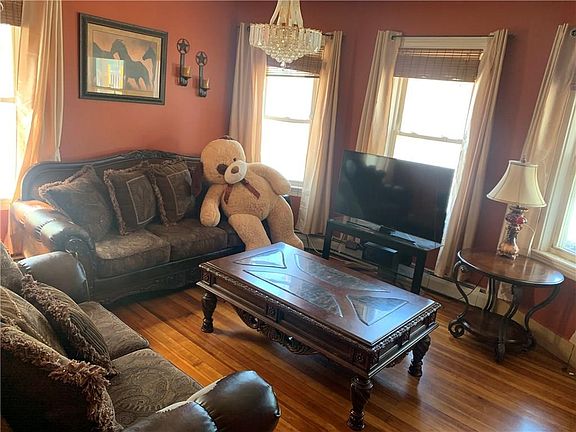 2nd image of 465 Douglas Ave