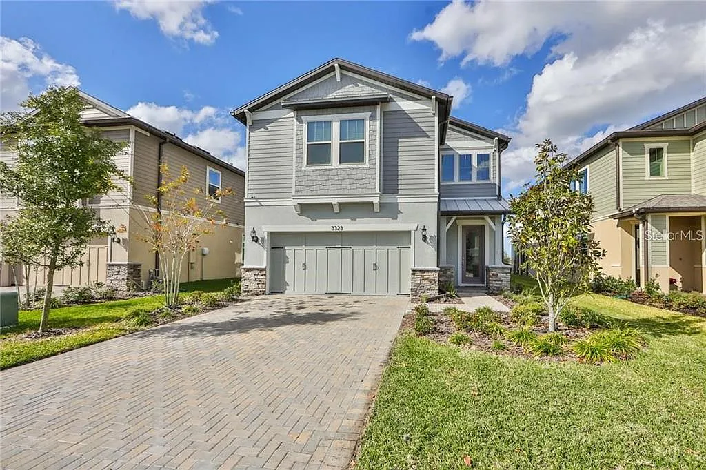 3 bed, 2.5 bath, 2343 sqft, $3,500 — Photo 1