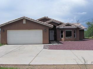 1160 N Metate Ct, Rio Rico, AZ 85648