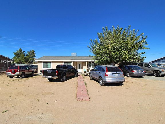 3rd image of 15970 Jasmine St