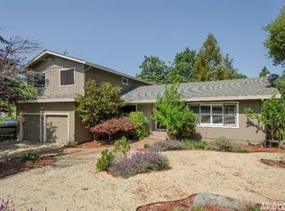 1619 Country Club Dr, Placerville, CA 95667