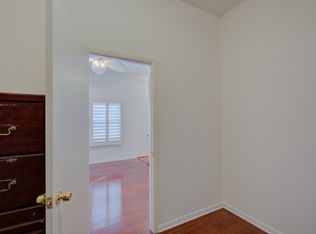 31 Freshwater Dr, Palm Harbor, FL 34684