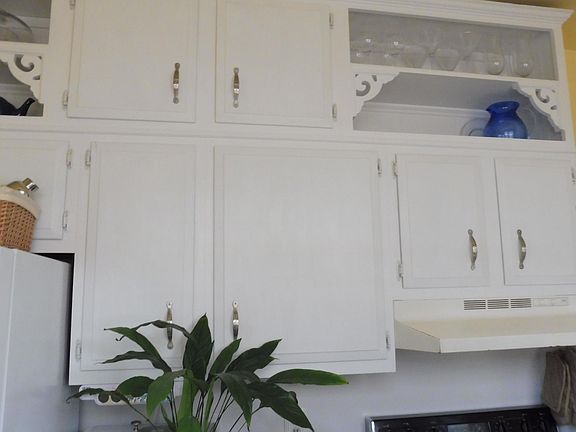5th image of 305 N G St APT A