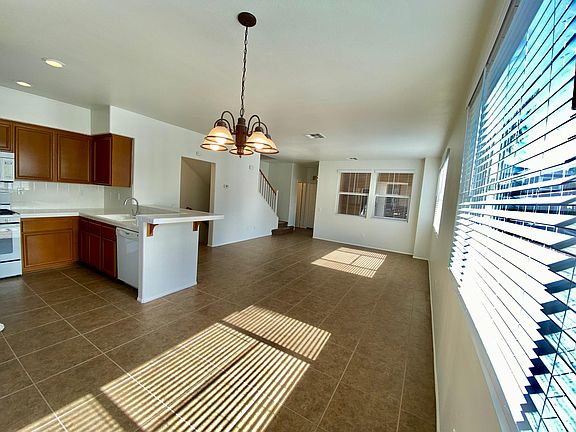 2nd image of 1559 Ledgestone Ln