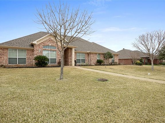 2nd image of 1209 Thistle Park