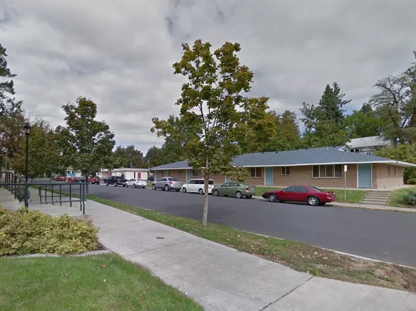 607 C Street in Cheney Near EWU Campus!, 607 C St APT 10, Cheney, WA 99004