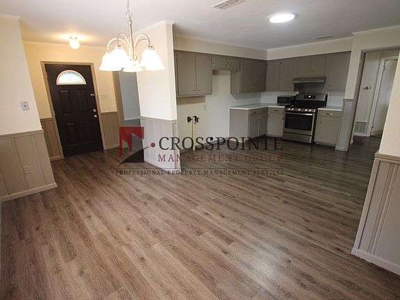 5th image of 1309 San Antonio St