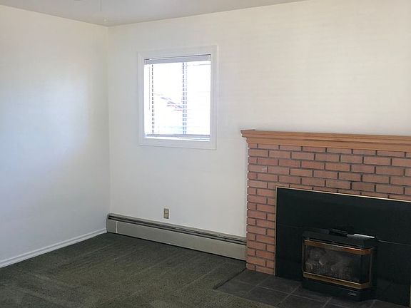 4th image of 1487 NW Eden St