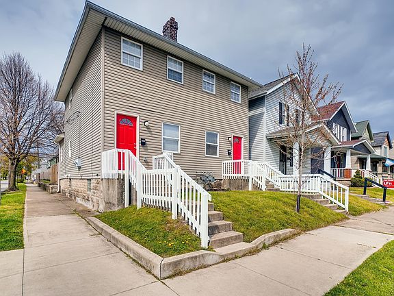 2nd image of 360-362 Hinman Ave