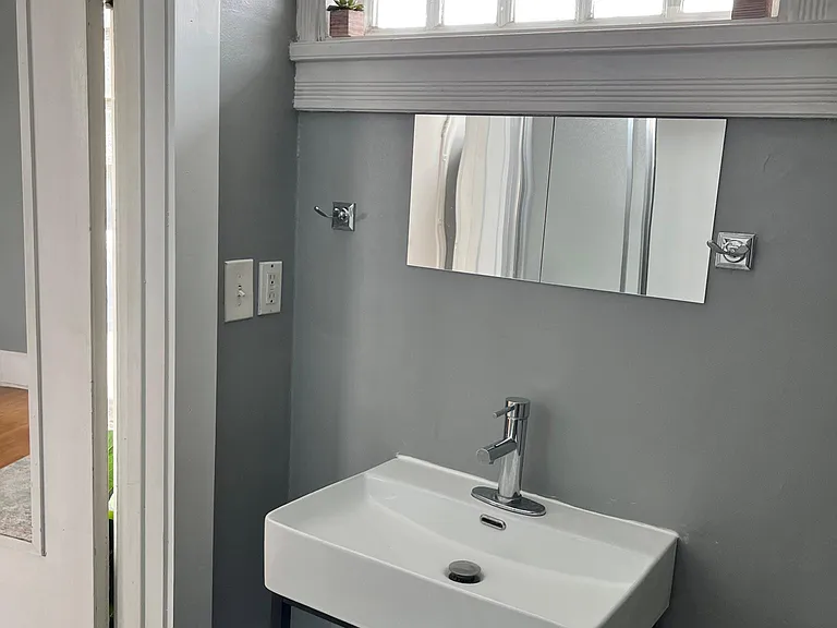 424 Fulton St E #9 — Photo 9