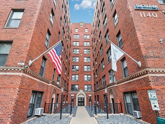 2nd image of 1140 N La Salle Dr APT 533