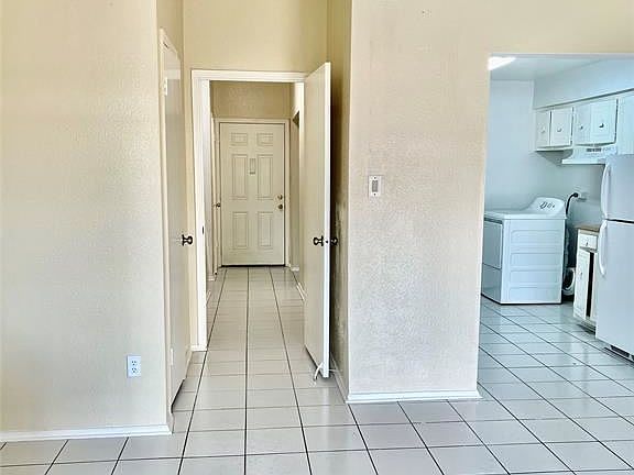 4th image of 11106 Village Bend Ln