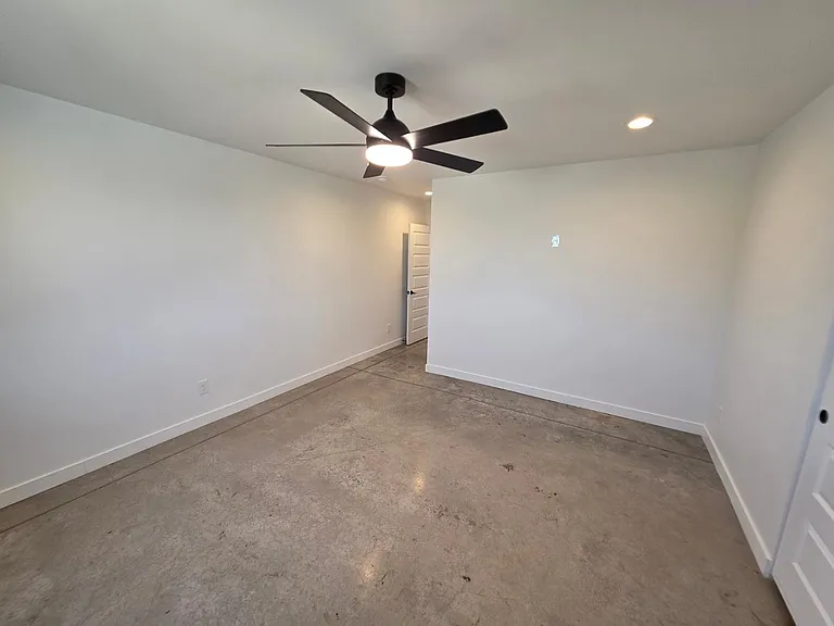 2061 W Daniel Rd #2 — Photo 23