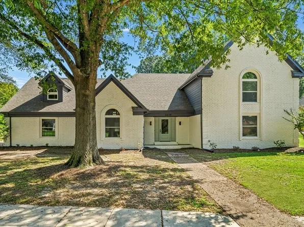 2670 Morning Grove Dr, Cordova, TN 38016