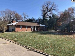5610 N Plum St, Hutchinson, KS 67502