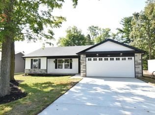 978 E 8th St, Fowler, IN 47944