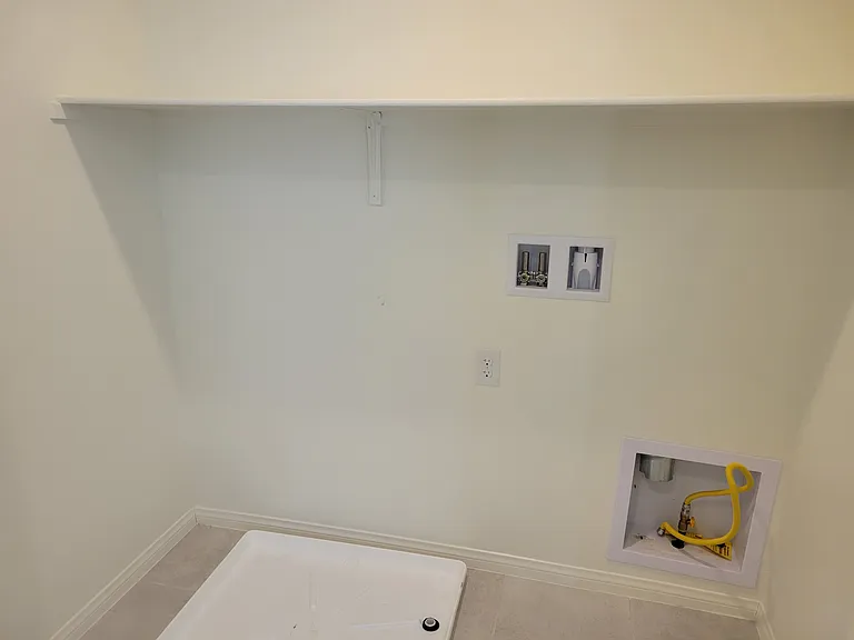 8056 Kings Guard St — Photo 2