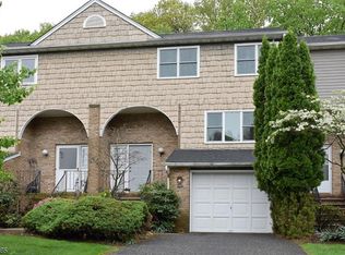 147 Patriots Rd, Morris Plains, NJ 07950