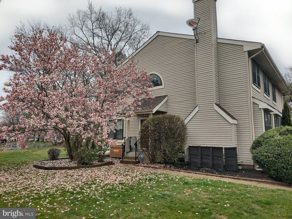 1201 Arlington Dr, Toms River, NJ 08755